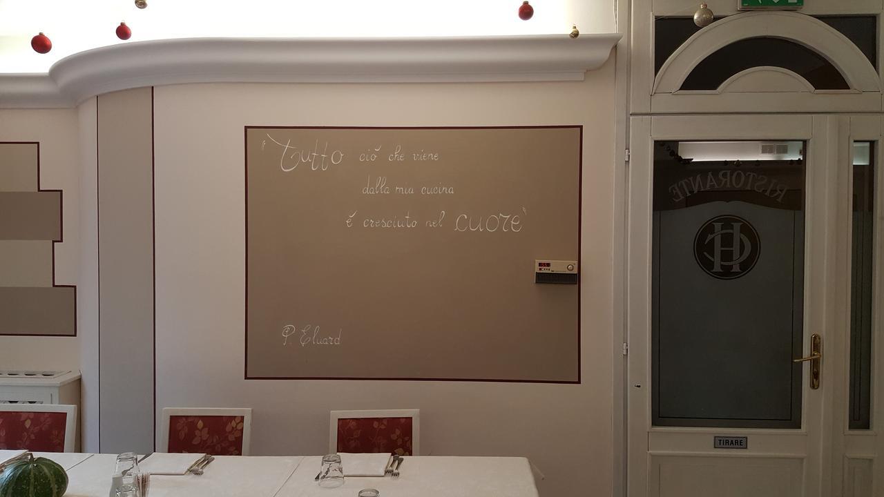 Hotel Ristorante Centrale Vestone Экстерьер фото