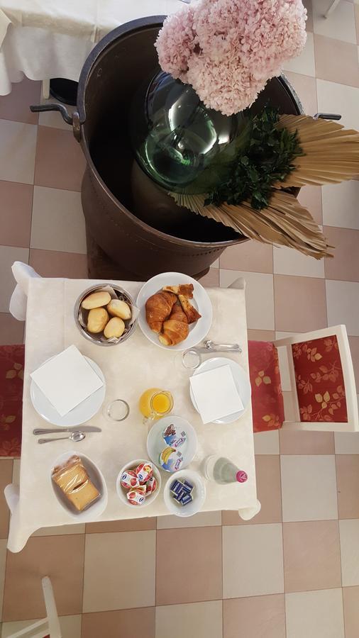 Hotel Ristorante Centrale Vestone Экстерьер фото